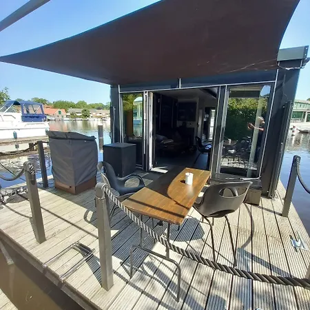 Botel Hausboot Frodewin
